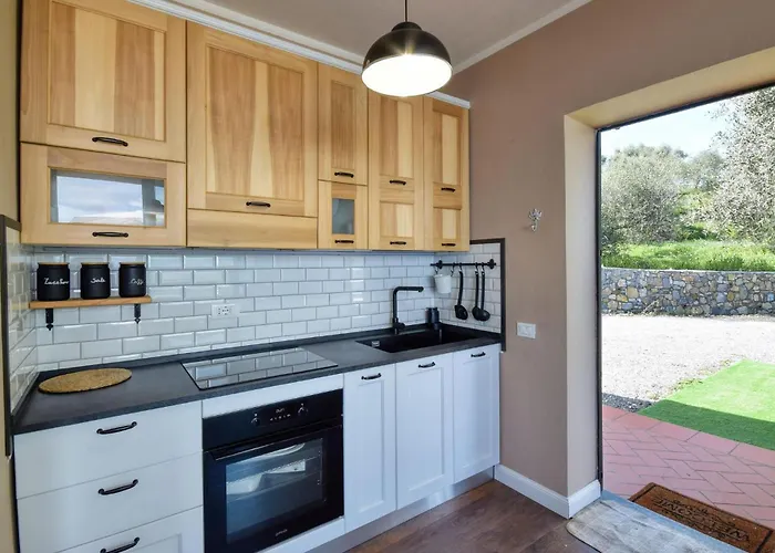 Nyaraló 1 Bedroom Stunning In