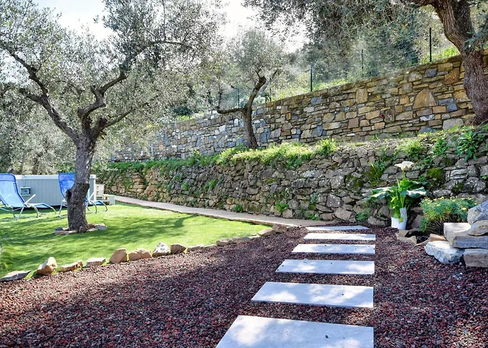 1 Bedroom Stunning In